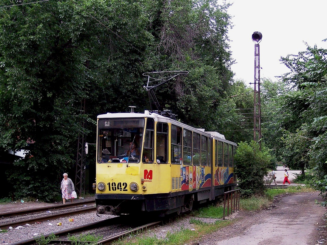 Алматы, Tatra KT4D № 1042