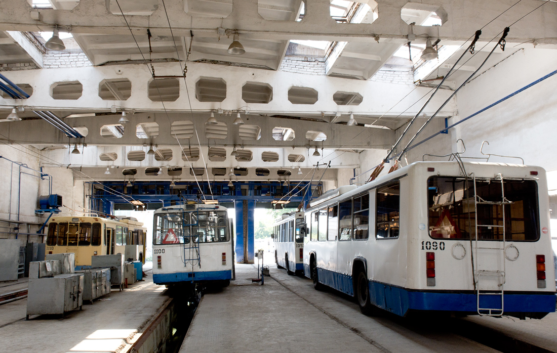 Уфа, БТЗ-5276-04 № 1110; Уфа, БТЗ-5276-01 № 1100; Уфа, БТЗ-52761Р № 1090