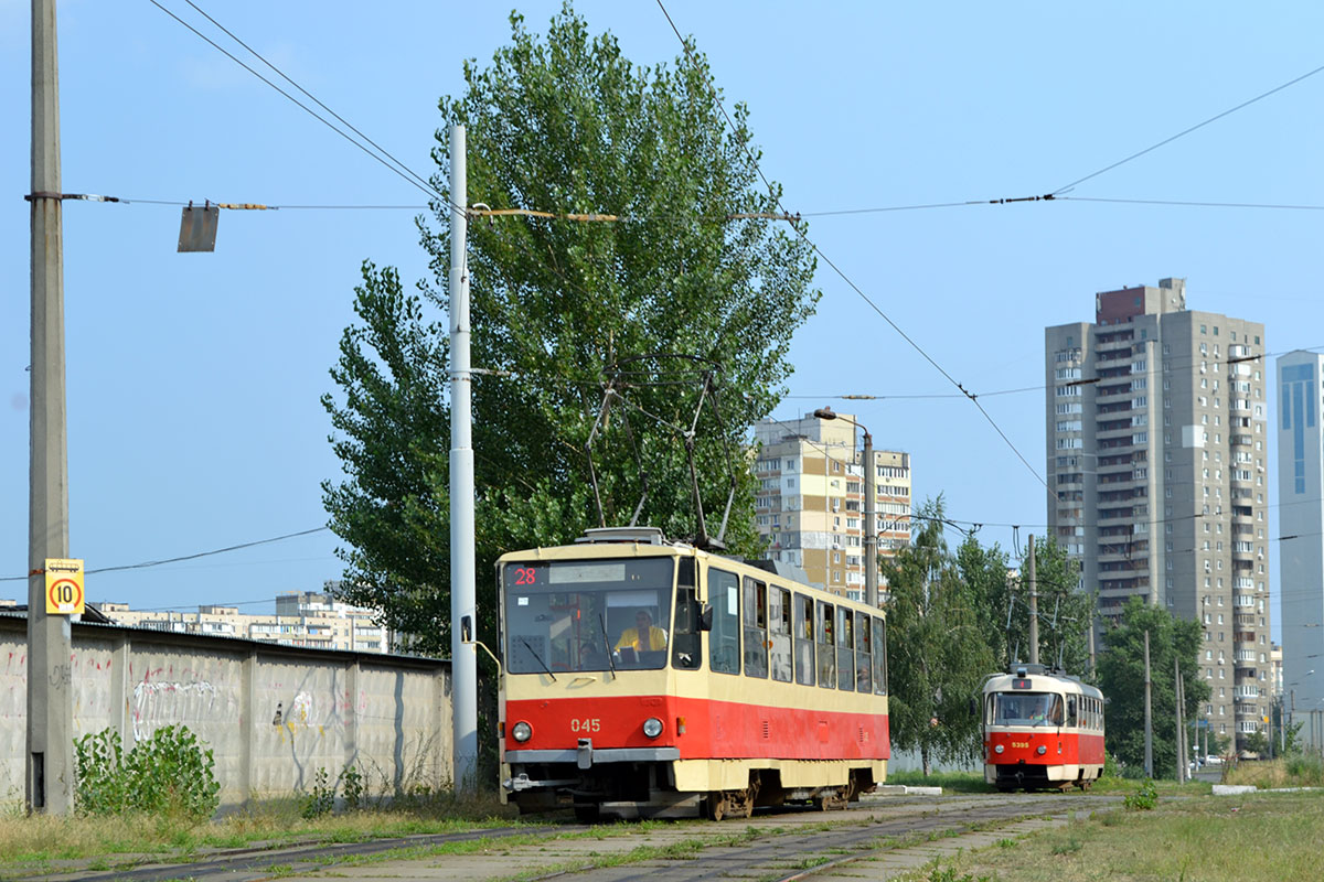 Киев, Tatra T6B5SU № 045