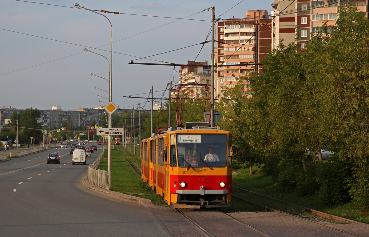 Iekaterinbourg, Tatra T6B5SU N°. 774
