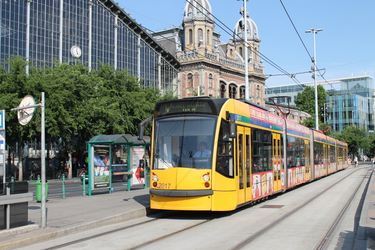 Будапешт, Siemens Combino Supra NF12B № 2017