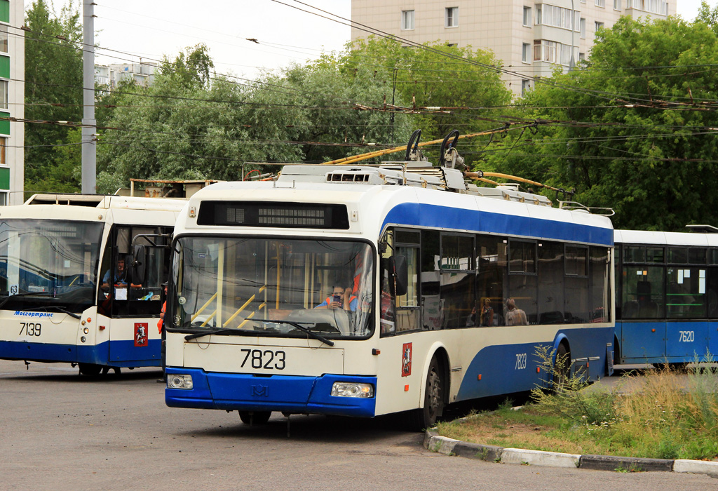 Москва, БКМ 321 № 7823