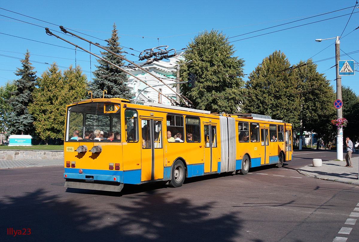 Житомир, Škoda 15Tr13/6M № 086
