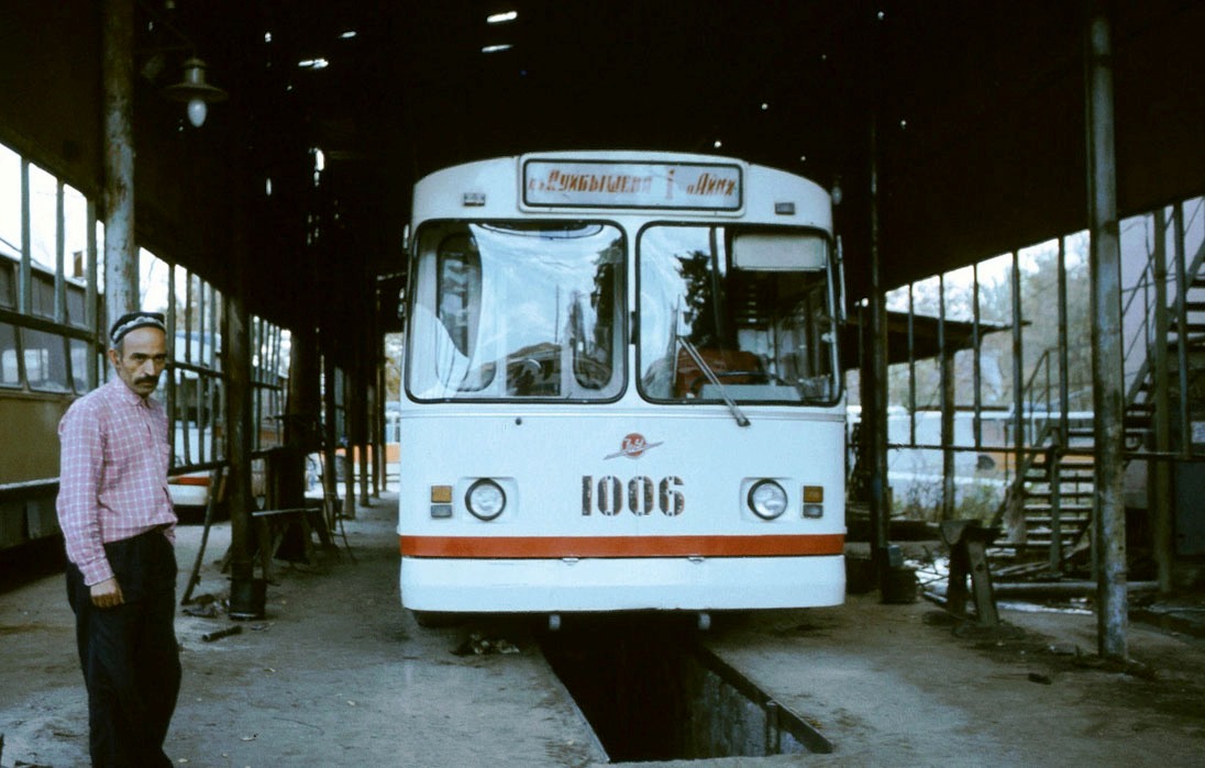 Душанбе, ЗиУ-682В [В00] № 1006; Душанбе — Исторические фотографии — Душанбе