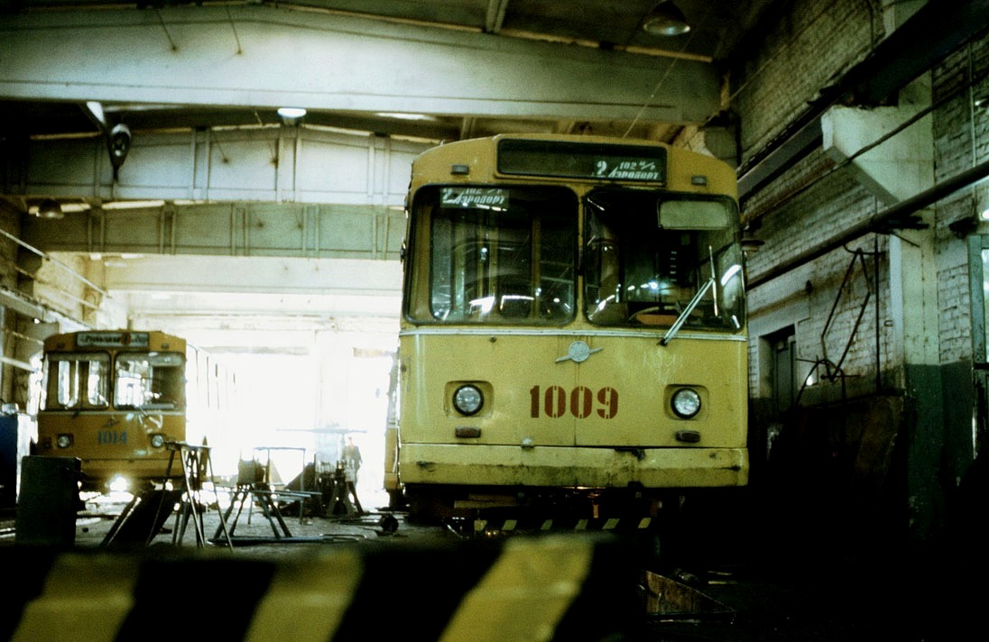 Душанбе, ЗиУ-682В [В00] № 1014; Душанбе, ЗиУ-682В [В00] № 1009; Душанбе — Исторические фотографии — Душанбе