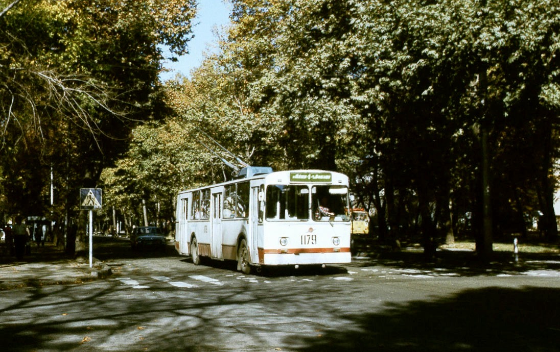 Dushanbe, ZiU-682V Br. 1179; Dushanbe — Old photos — Dushanbe