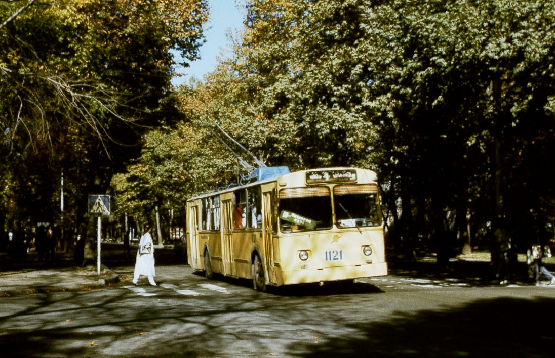 Душанбе, ЗиУ-682В № 1121; Душанбе — Исторические фотографии — Душанбе