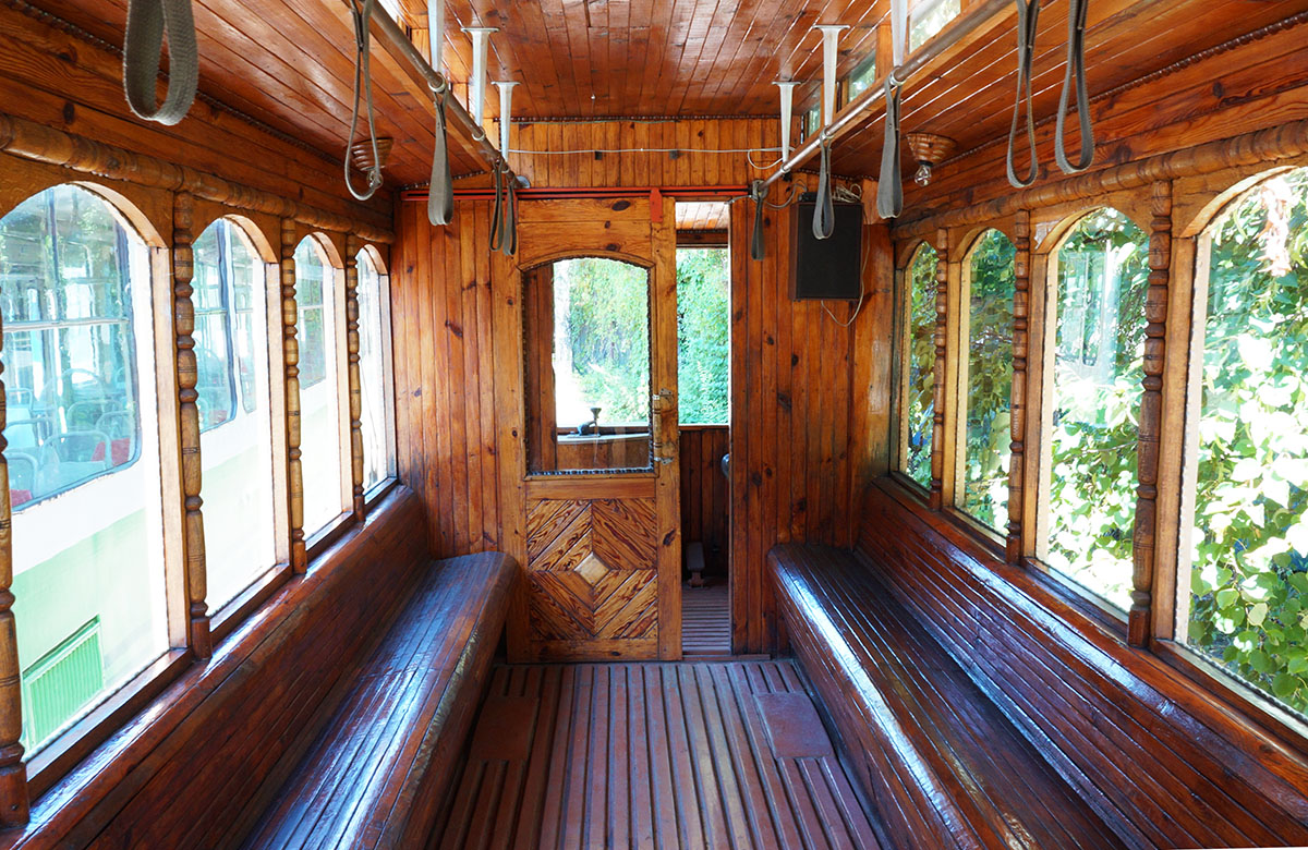 Житомир, Двухосный моторный вагон № РЕТРО