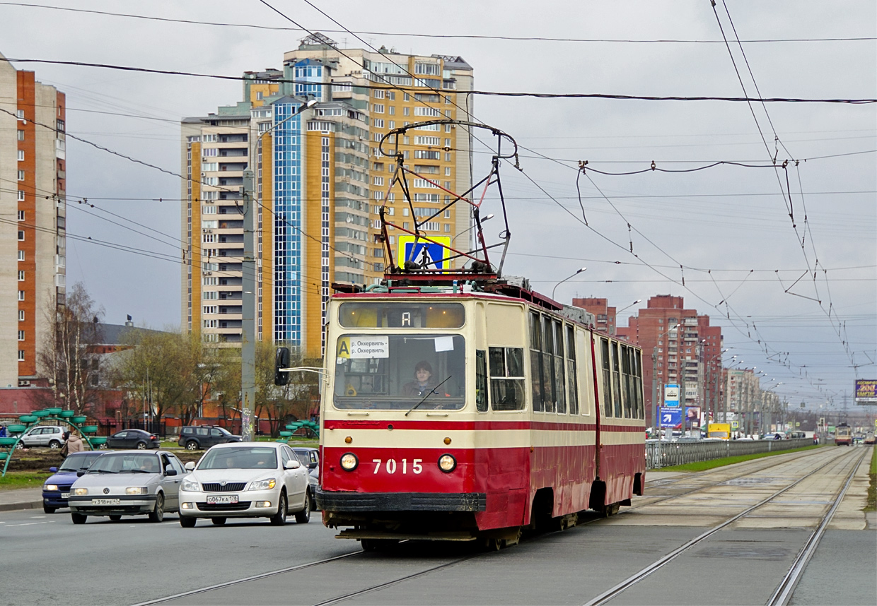 Saint-Petersburg, LVS-86K č. 7015