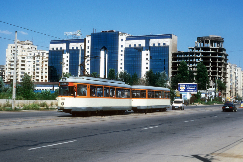 Бухарест, Duewag L № 2222; Бухарест, Duewag I № 1224