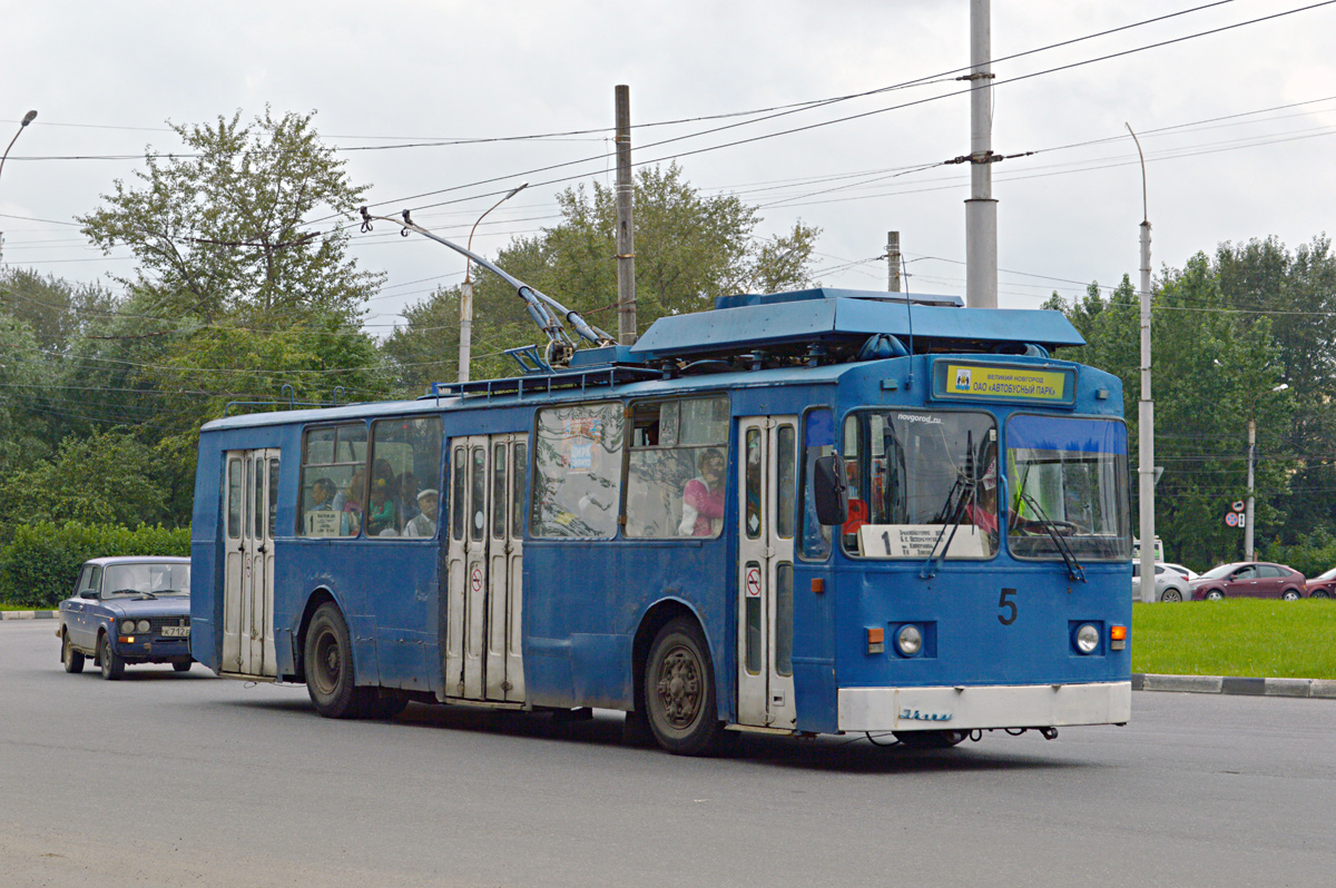Великий Новгород, ЗиУ-682 КР Иваново № 5