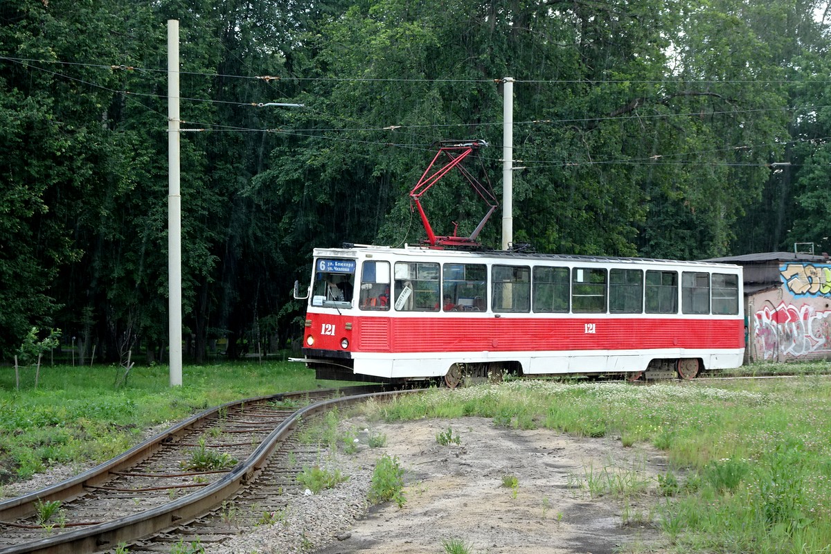 Jaroslawl, 71-605 (KTM-5M3) Nr. 121
