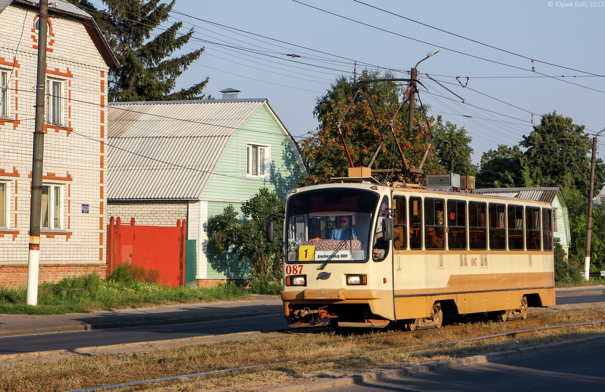 Курск, 71-403 № 087