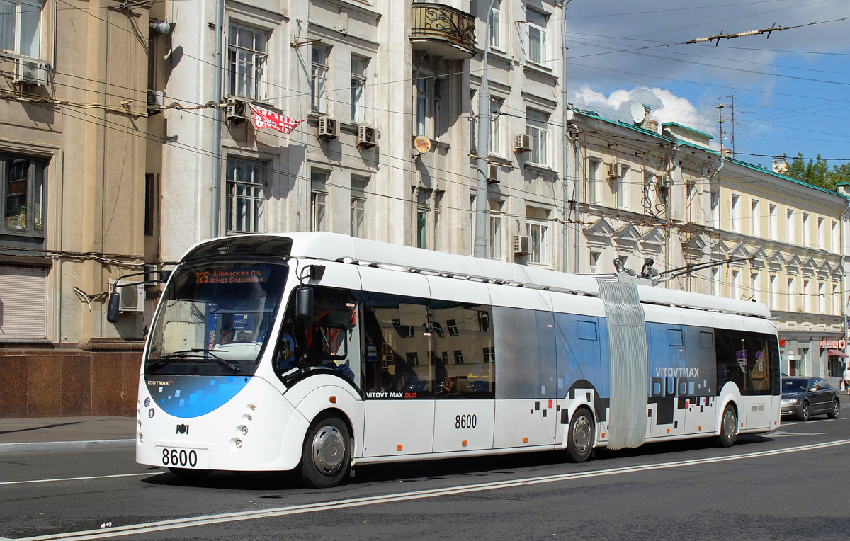 Москва, БКМ 43303А № 8600