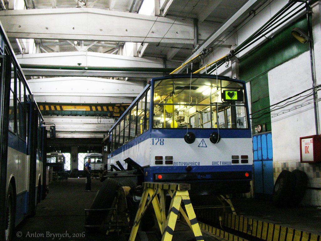 Ровно, Škoda 14Tr17/6M № 178