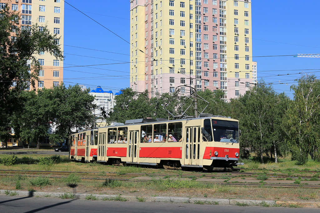 Киев, Tatra T6B5SU № 050
