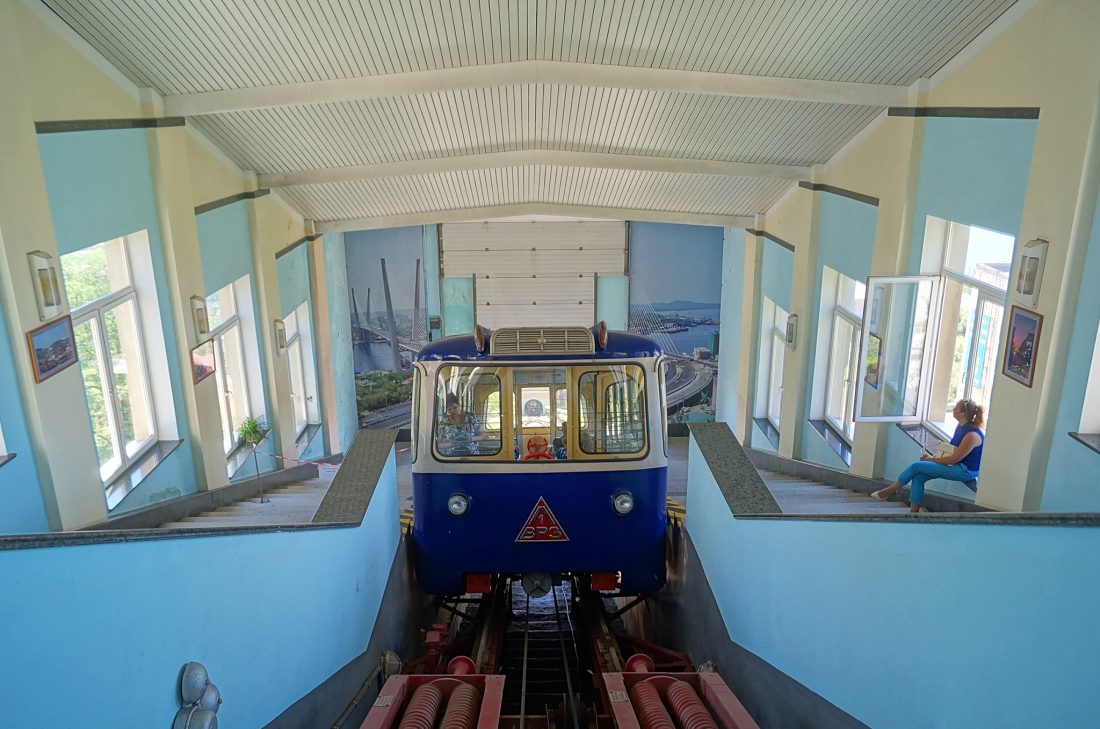 Владивосток, ЛВРЗ-1 № 1; Владивосток — Фуникулёр