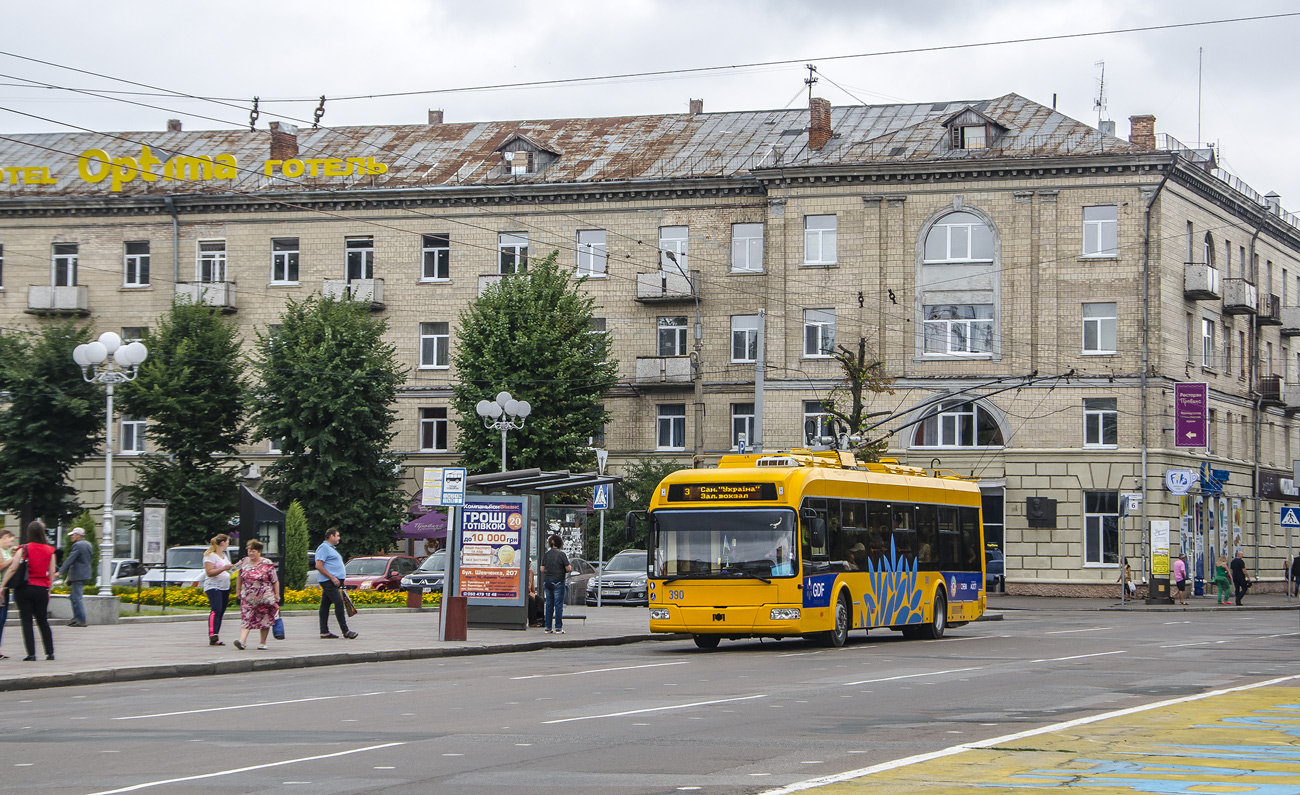 Черкаси, БКМ 321 № 390