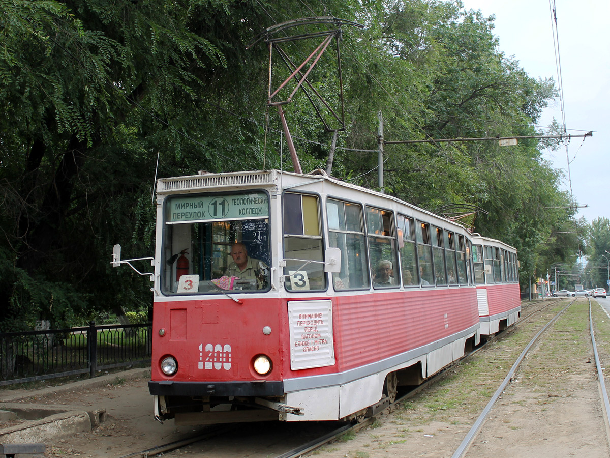 Саратов, 71-605 (КТМ-5М3) № 1200