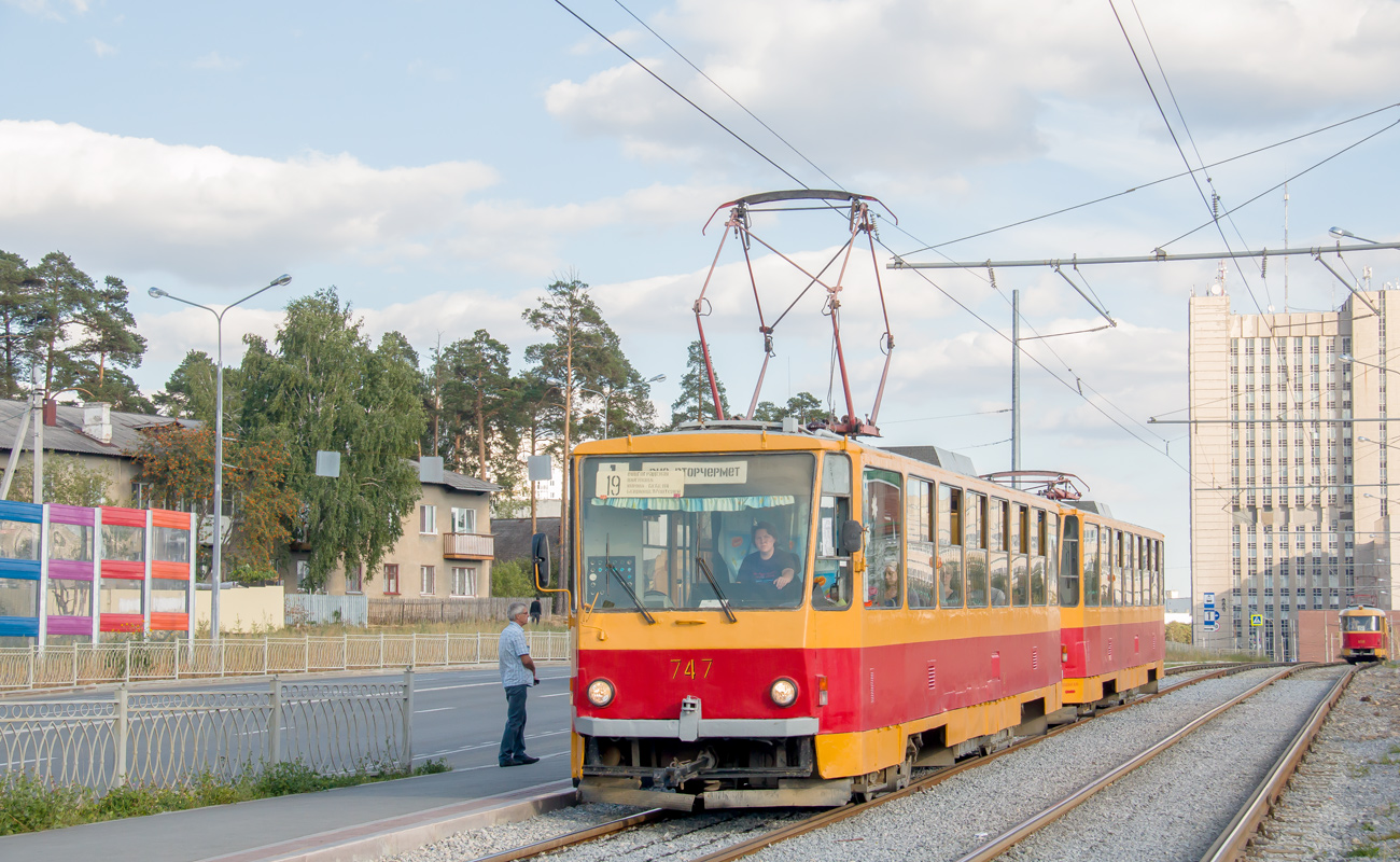 Екатеринбург, Tatra T6B5SU № 747
