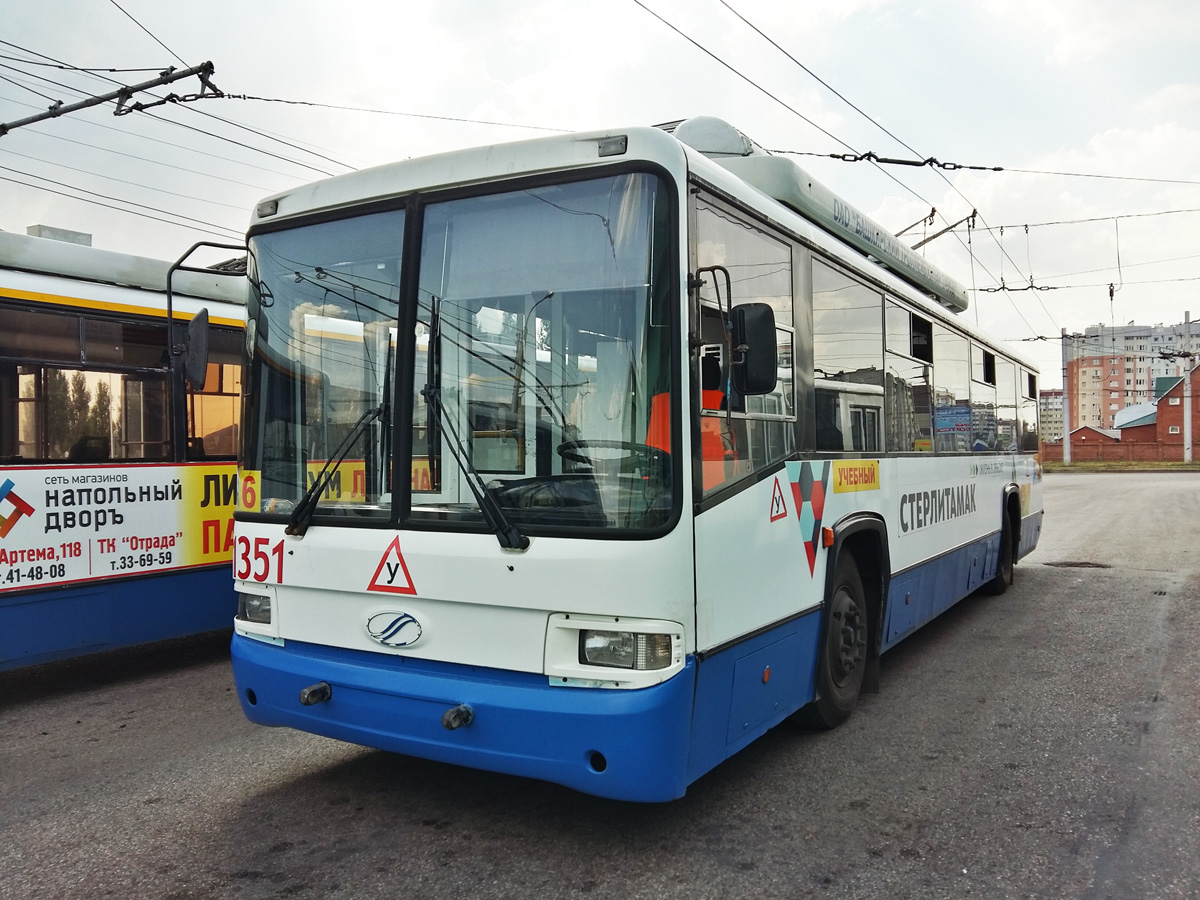 Стерлитамак, БТЗ-52767А № 1351