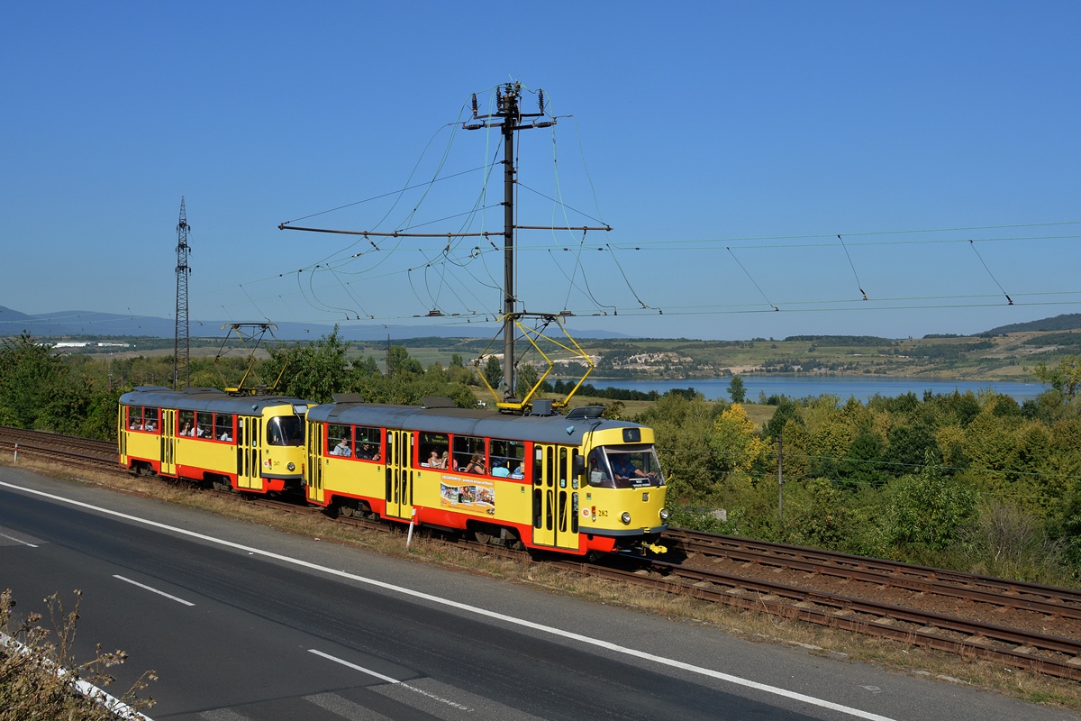 Мост ― Литвинов, Tatra T3M.3 № 282