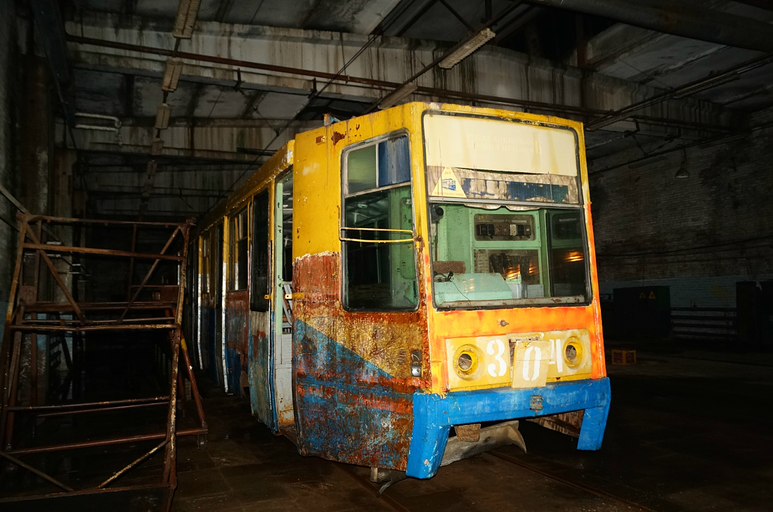 Владивосток, 71-608К № 304