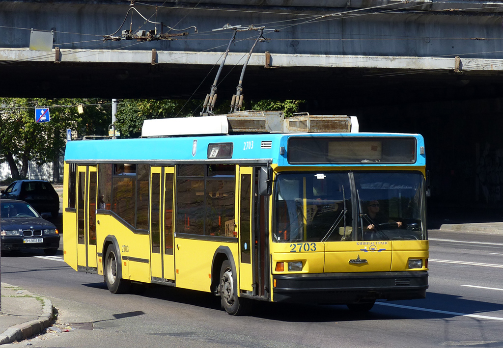 Киев, МАЗ-103Т № 2703