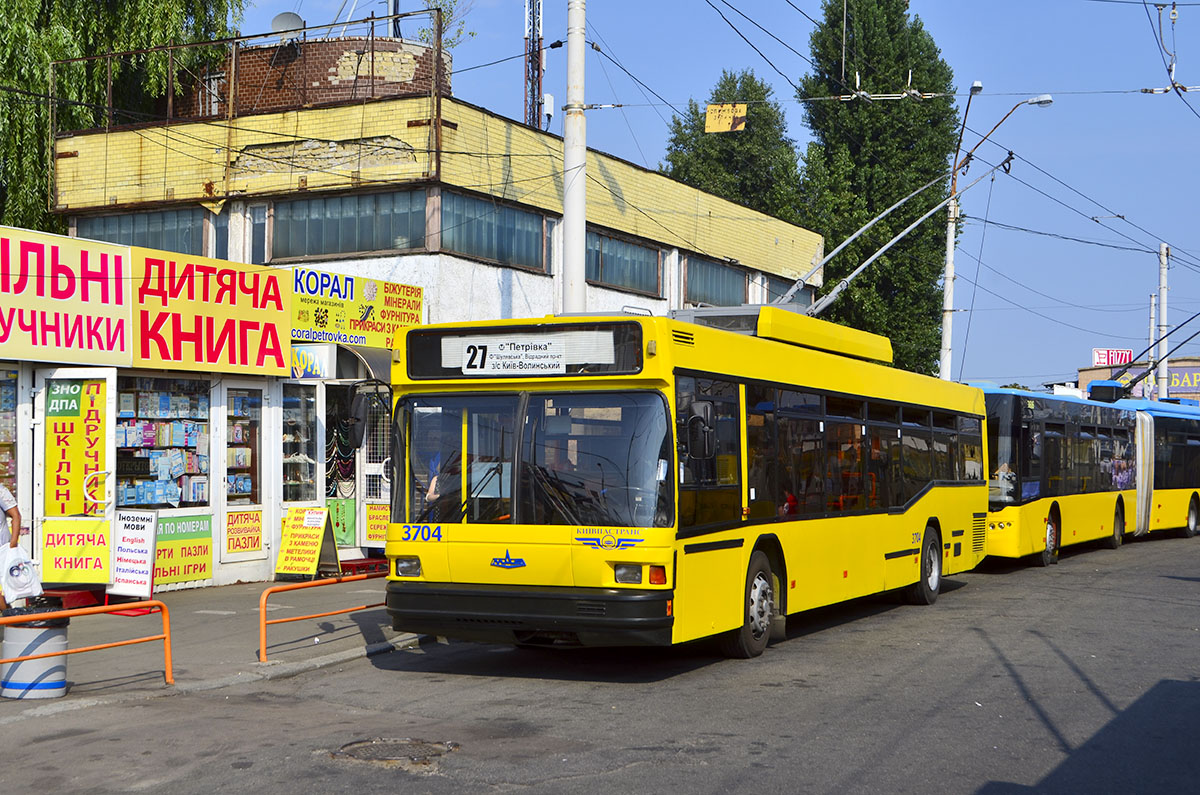 Киев, МАЗ-103Т № 3704