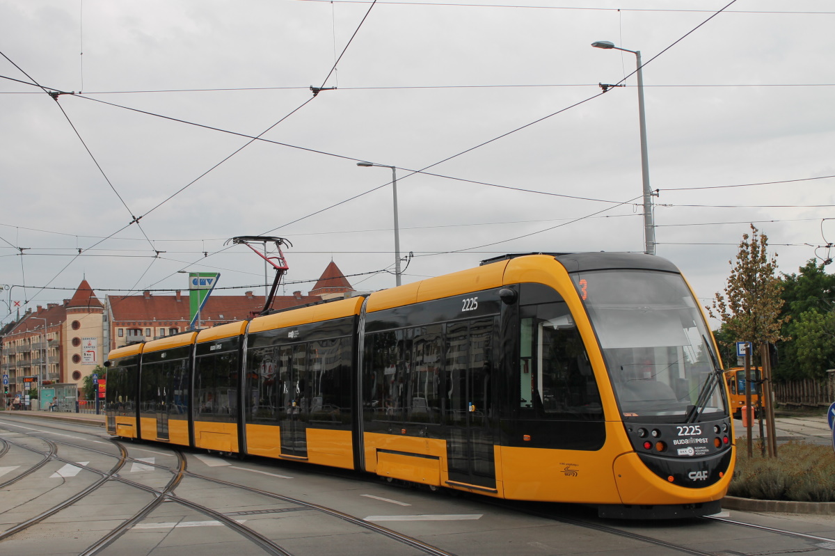 Budapeštas, CAF Urbos 3 nr. 2225