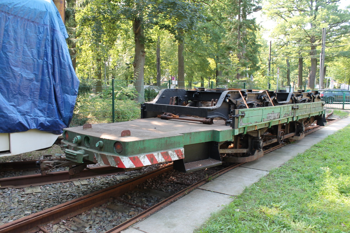 Шёнайхе – Рюдерсдорф, Двухосный прицепной Lindner № A94a; Шёнайхе – Рюдерсдорф — Юбилей: 50 лет историческому трамвайному вагону № 73 (10.09.2016)