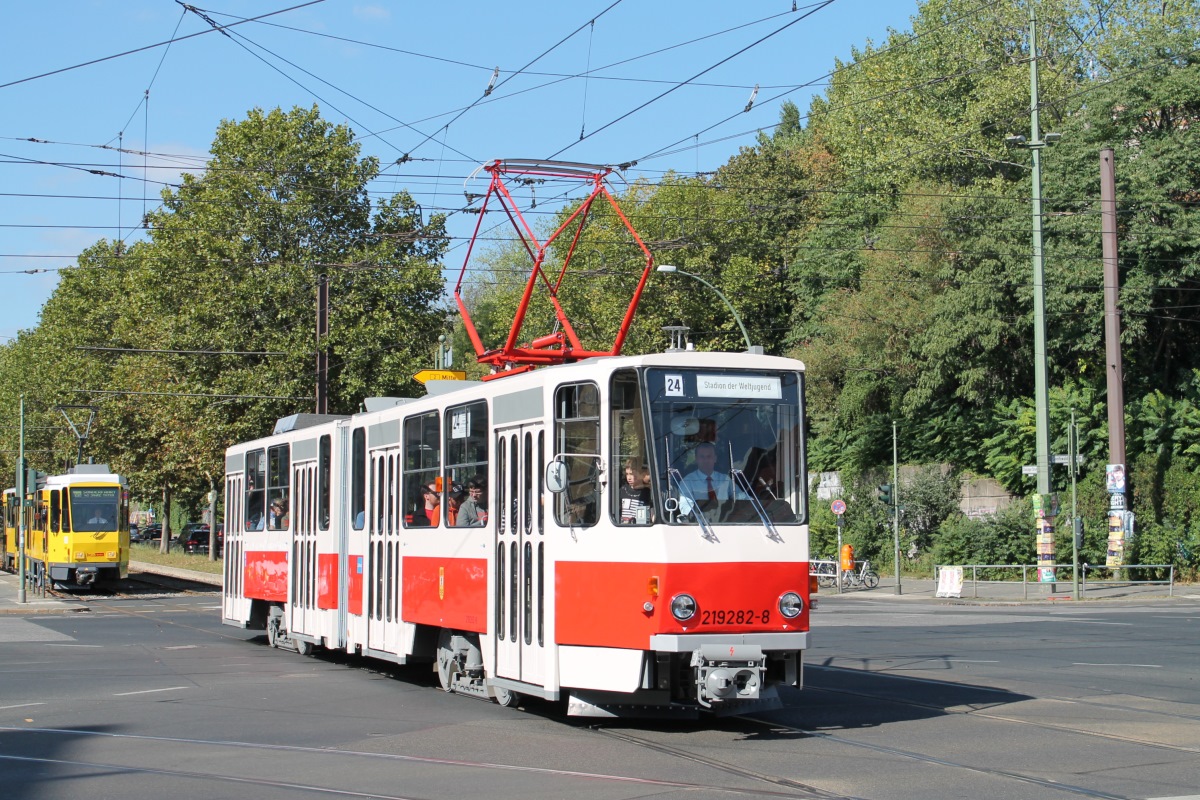 Берлин, Tatra KT4D № 219 282-8