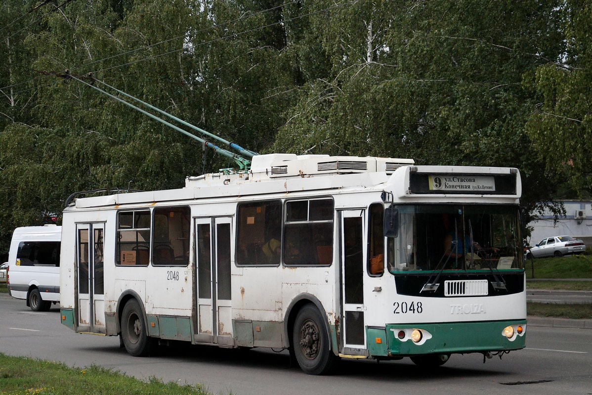Пенза, ЗиУ-682Г-016.02 № 2048