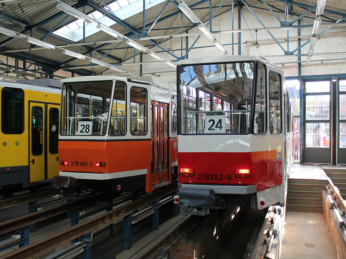 Берлин, Tatra KT4D № 219 282-8; Берлин, Tatra KT4D № 219 481-3