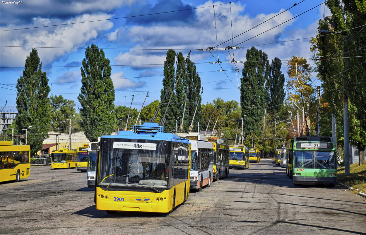 Киев, ЛАЗ E183D1 № 3901