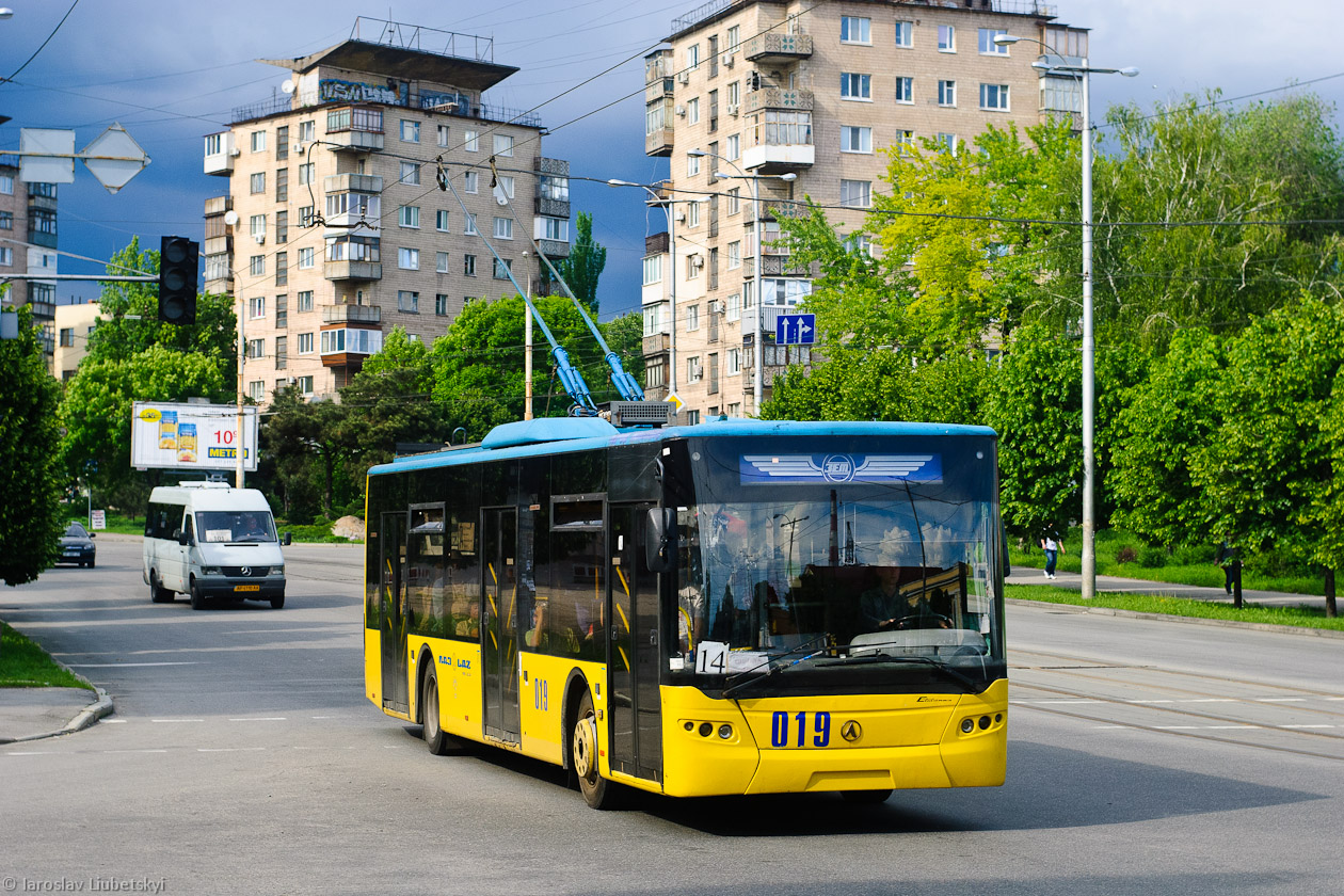Запорожье, ЛАЗ E183D1 № 019