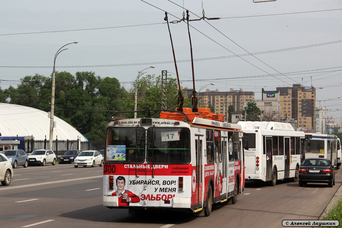 Voronezh, ZiU-682G-016.02 Br. 300