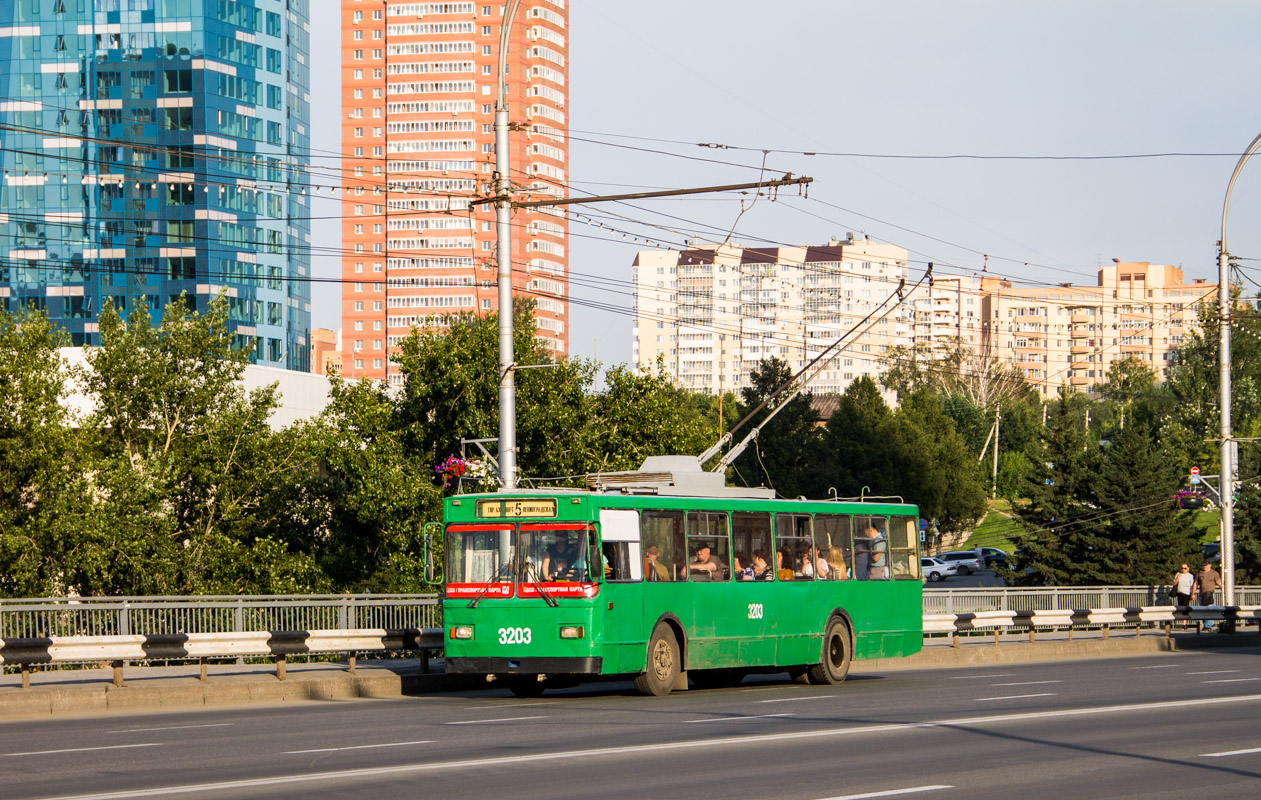 Novosibirsk, VMZ-201 č. 3203