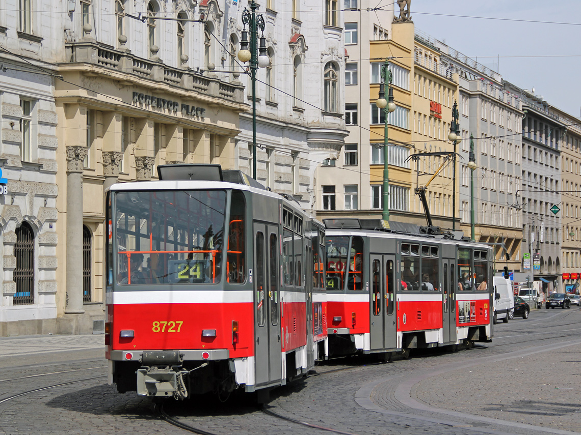 Прага, Tatra T6A5 № 8727