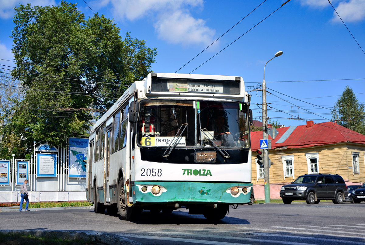 Pensa, ZiU-682G-016.02 Nr. 2058