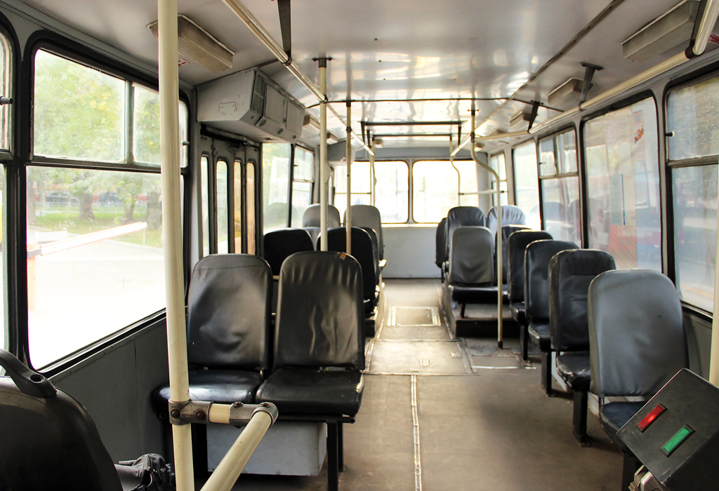 Moskva, ZiU-682GM1 (with double first door) č. 7812 Moskva, ZiU-682GM1 (with double first door) č. 7812