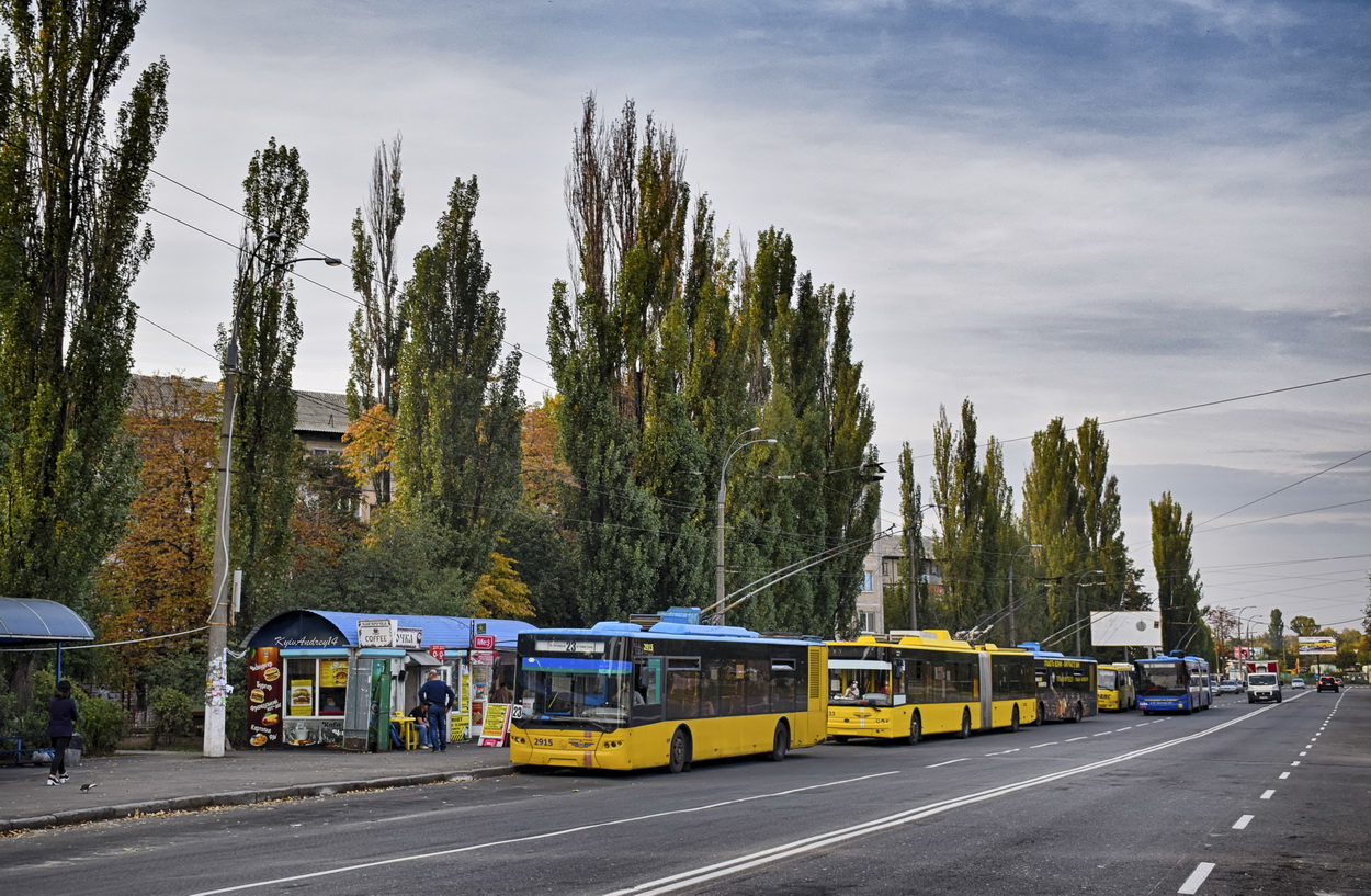 Киев, ЛАЗ E183D1 № 2915
