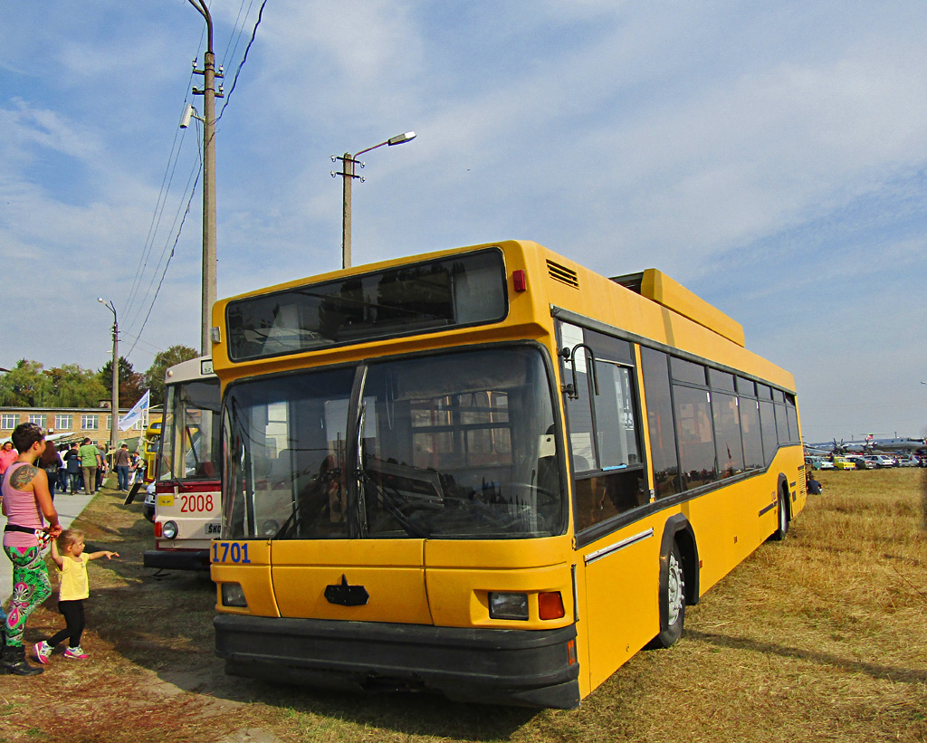 Киев, МАЗ-103Т № 1701