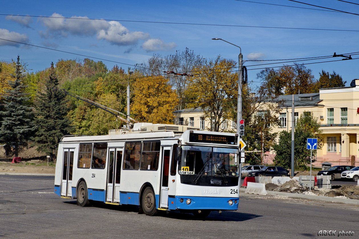 Владимир, ЗиУ-682Г-016.04 № 254