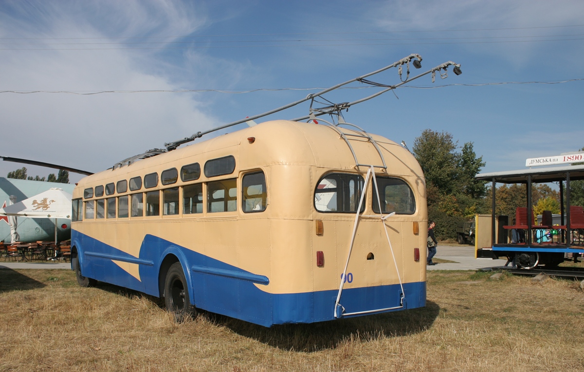Киев, МТБ-82Д № 90