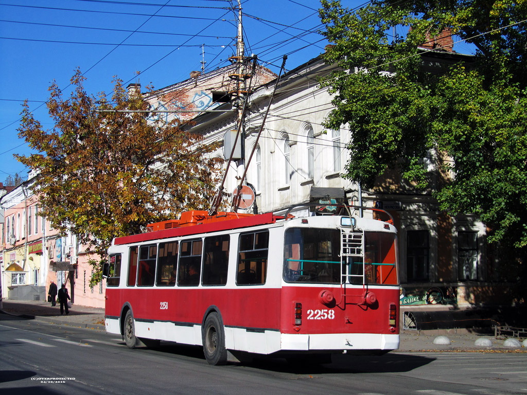 Саратов, ЗиУ-682Г-016.02 № 2258