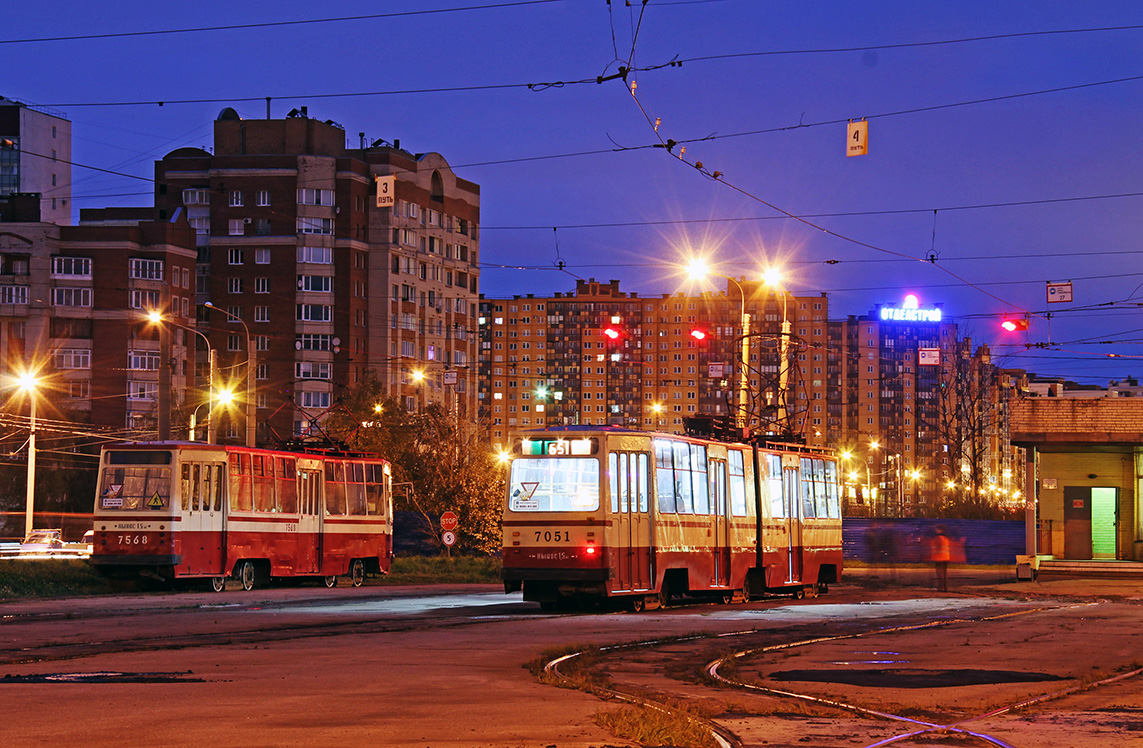 Sankt Petersburg, LM-68M Nr 7568; Sankt Petersburg, LVS-86K Nr 7051