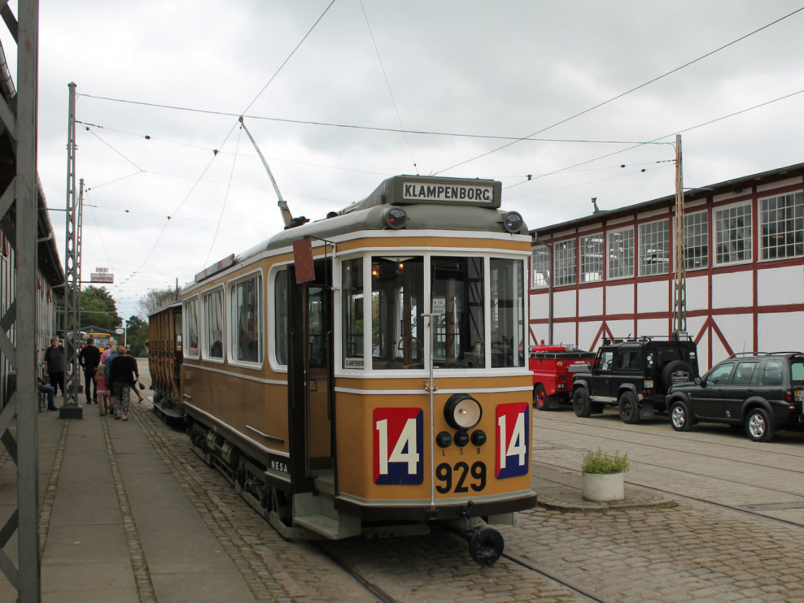 Skjoldenæsholm, KS Lunding 4-axle motor car # 929