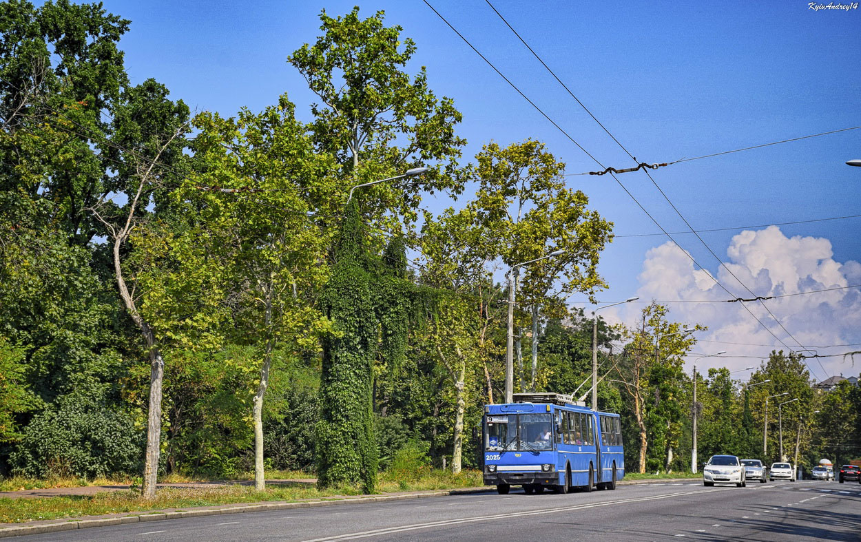 Одесса, ЮМЗ Т1 № 2025