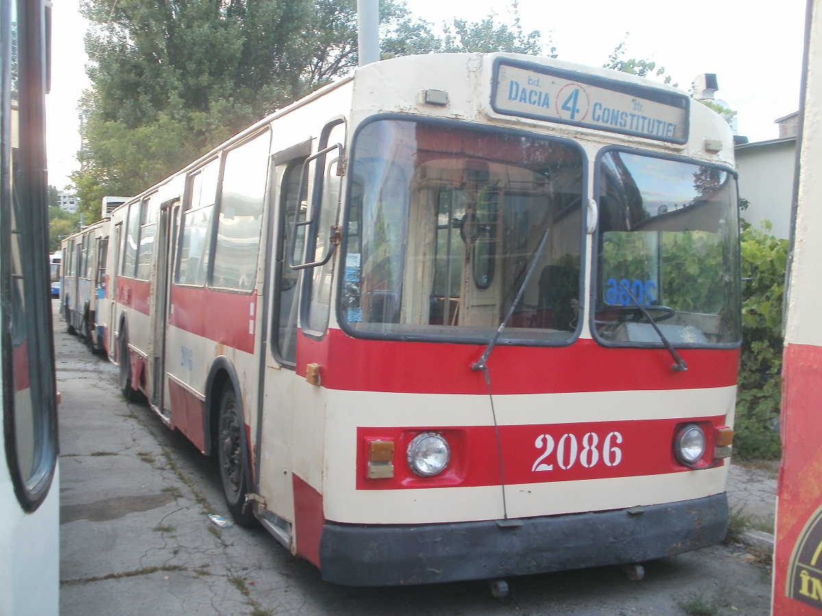 Кишинёв, ЗиУ-682УГ № 2086